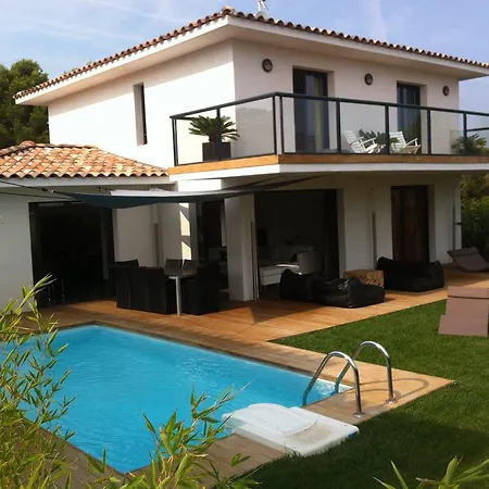 فيلة Le Hameau De La Crique De L'anglaise باندول