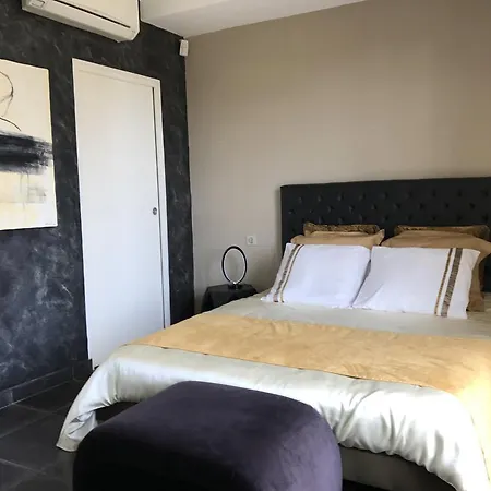 فيلة Le Hameau De La Crique De L'anglaise