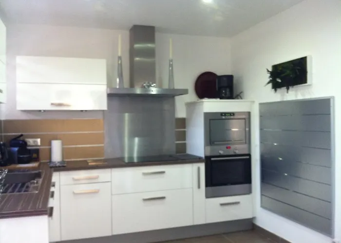 Le Hameau De La Crique De L'anglaise